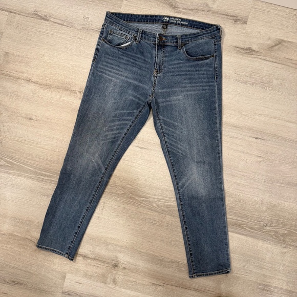 GAP Coupe Girlfriend Jeans Size 12/31R - Picture 2 of 13